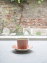 Garbo Coffee Set rosa-beige su bianco
