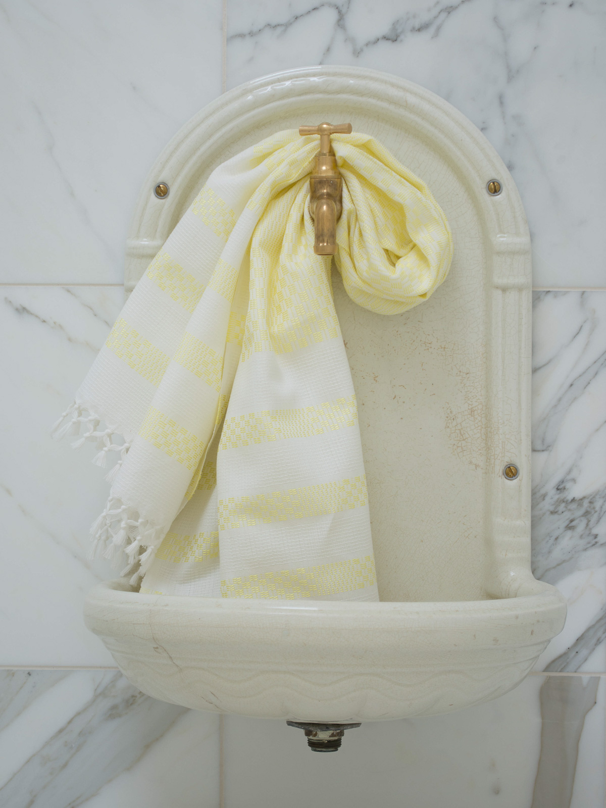 asciugamano giallo limone