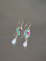 earrings Flower mini, aventurine and fuchsia crystal