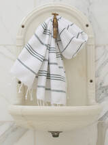 hammam towel white/pine green