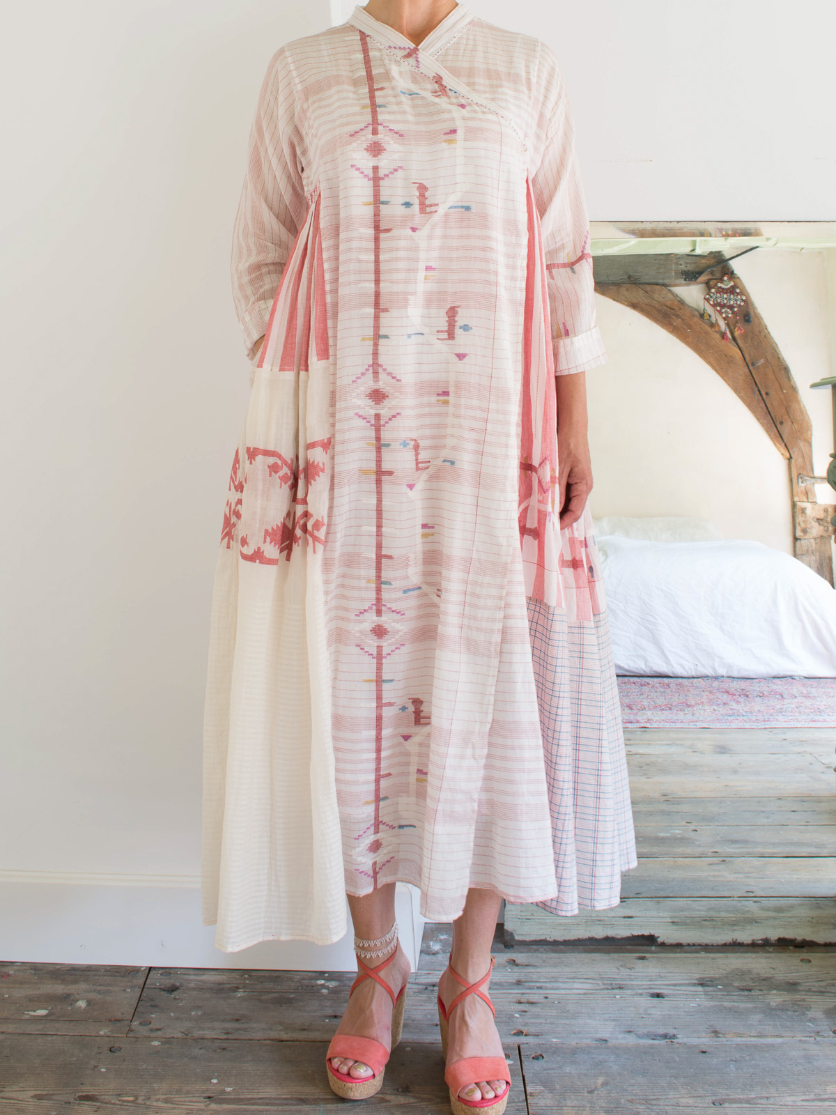 wrap dress in white and off-white cotton - dresses and blouses - completely  handmade - apparel - Ottomania.nl | Official Ottomania Site