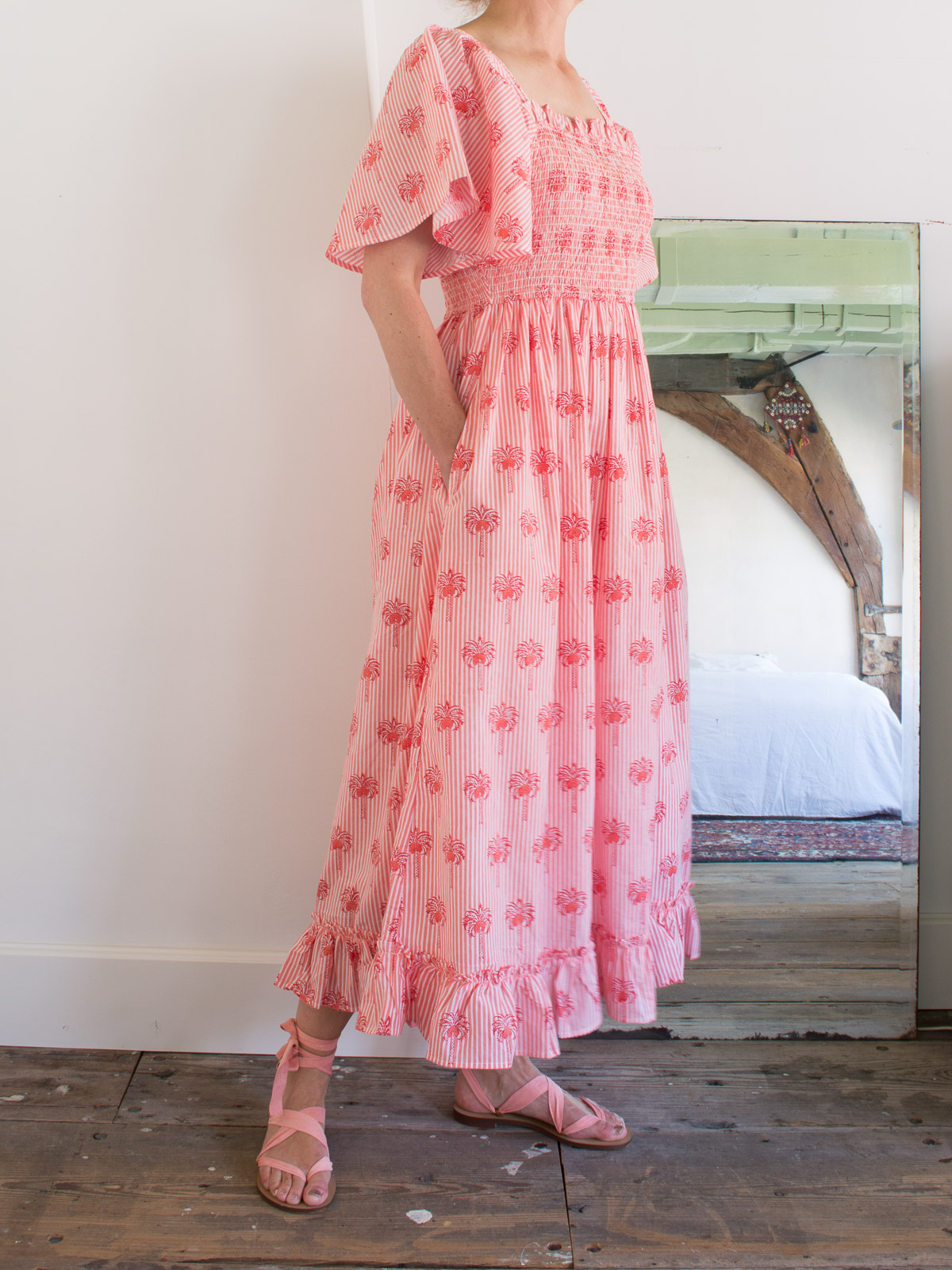 zomerse jurk met palmmotief - elegante, kleurrijke, comfortabele jurken kleding - Ottomania.nl | de officiële website