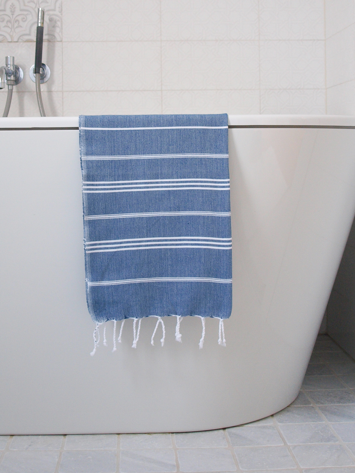hammam towel marine blue/white